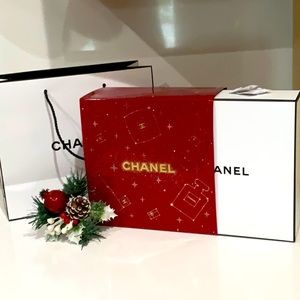 Chanel Xmas gift box